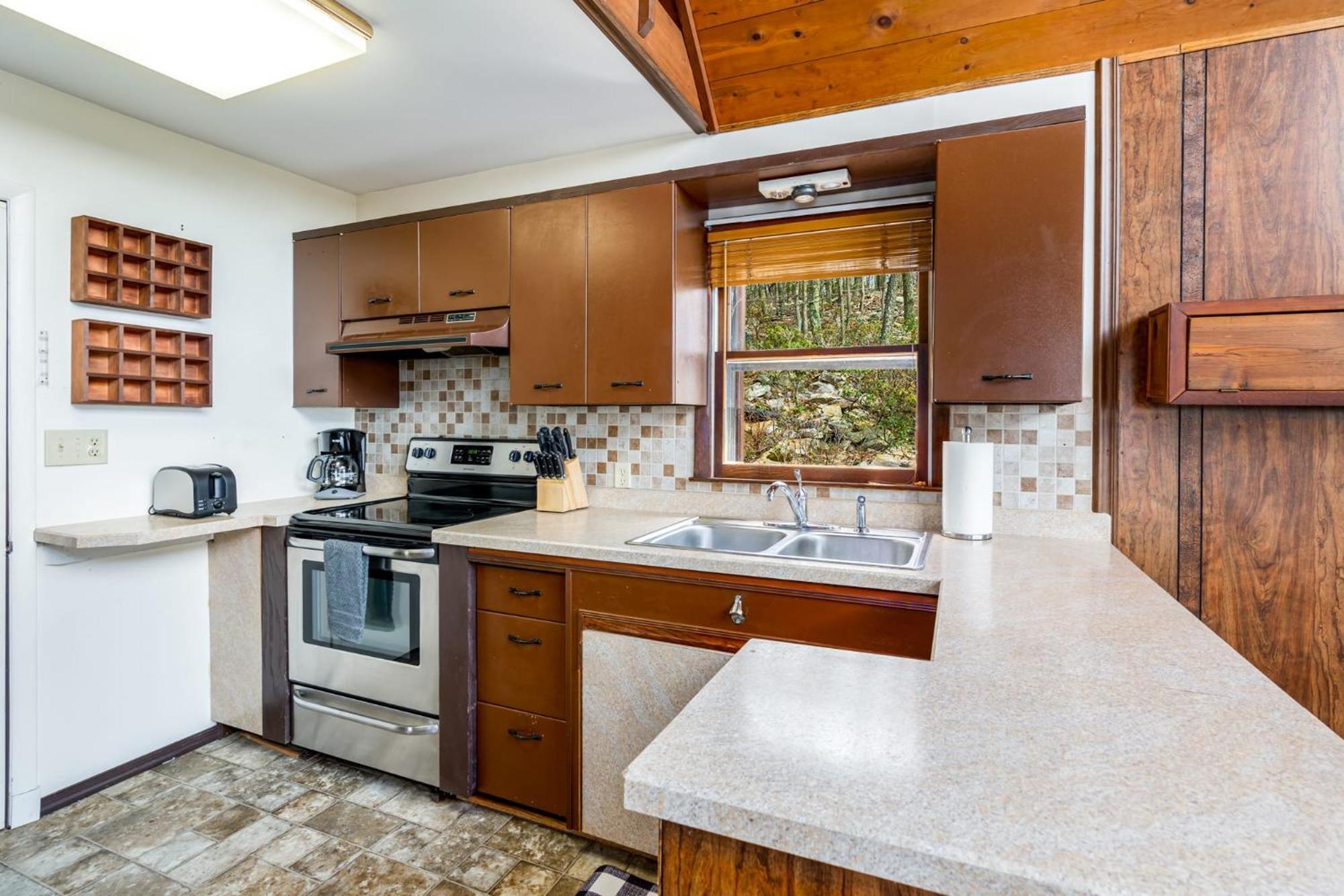 Mountaintop Views, Hot Tub, Deck, Fire Pit & Wifi Augusta Exterior photo